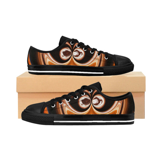 <br>

Lucas Grandeele- Low Top